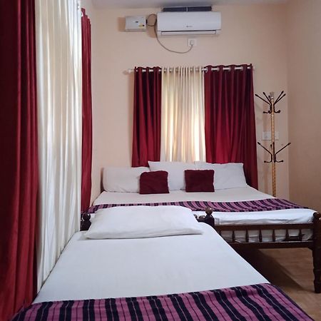 Valiyathayil Home Stay Kochi Exterior foto